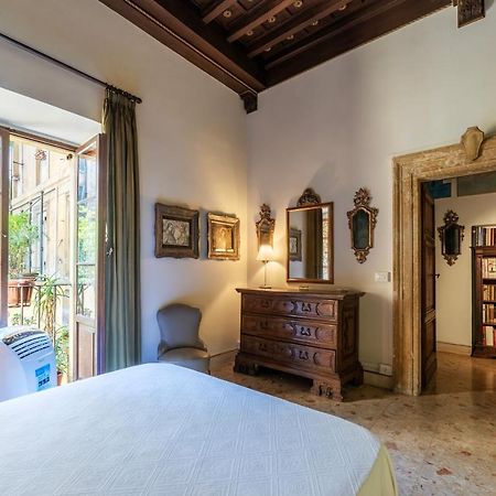 Pantheon Apartment - L'Angolo Nascosto Dei Quadri Ρώμη Εξωτερικό φωτογραφία