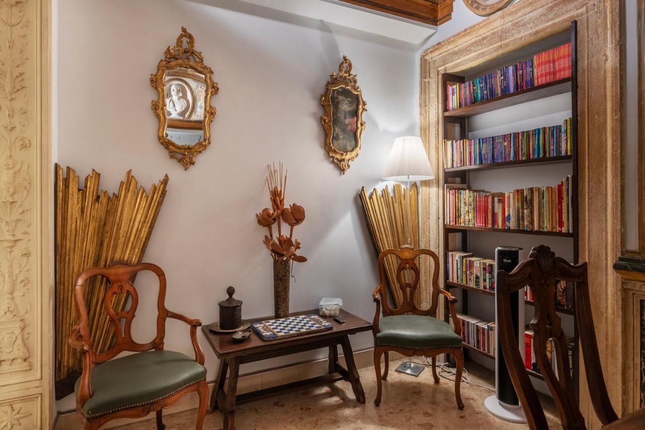 Pantheon Apartment - L'Angolo Nascosto Dei Quadri Ρώμη Εξωτερικό φωτογραφία